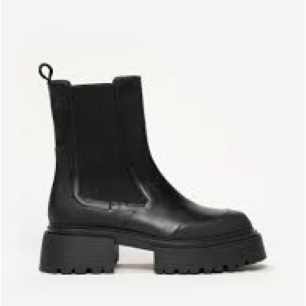 MGEMI The Elda Black